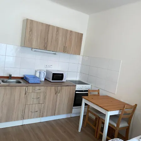 J&y Apartman Prága